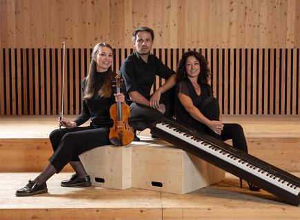 Conzert - Concert in the square with Trio Halma