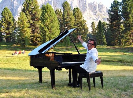 Le pianist tla natöra - Konzert mit Paolo, der „reisende Klavierspieler“