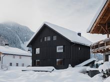 Lodge Winter