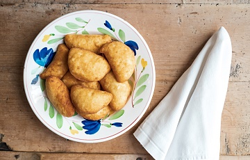 Fried potato donuts / Cajincí arstis