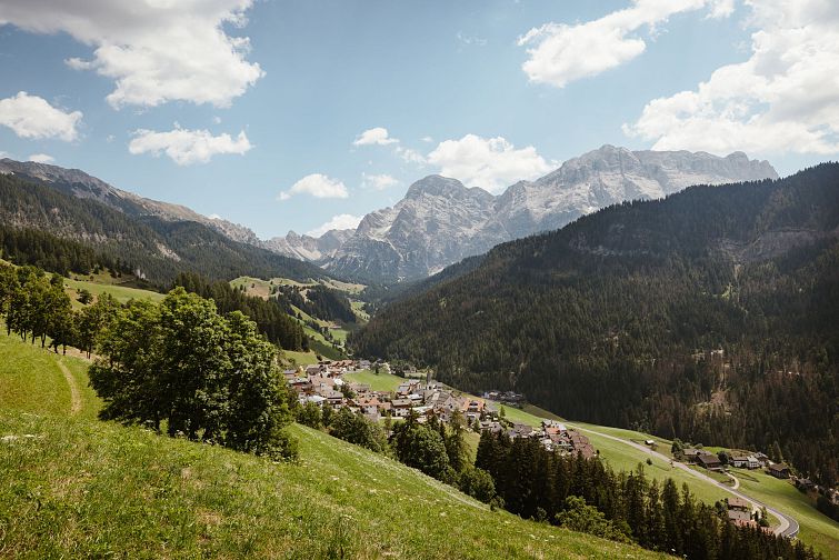 La Val_Alpenglühen Unterkunft Ciablun © Europas Wanderdörfer_Roman Huber